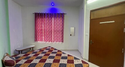 Arya Sadan Homestay Room Type - Small double room