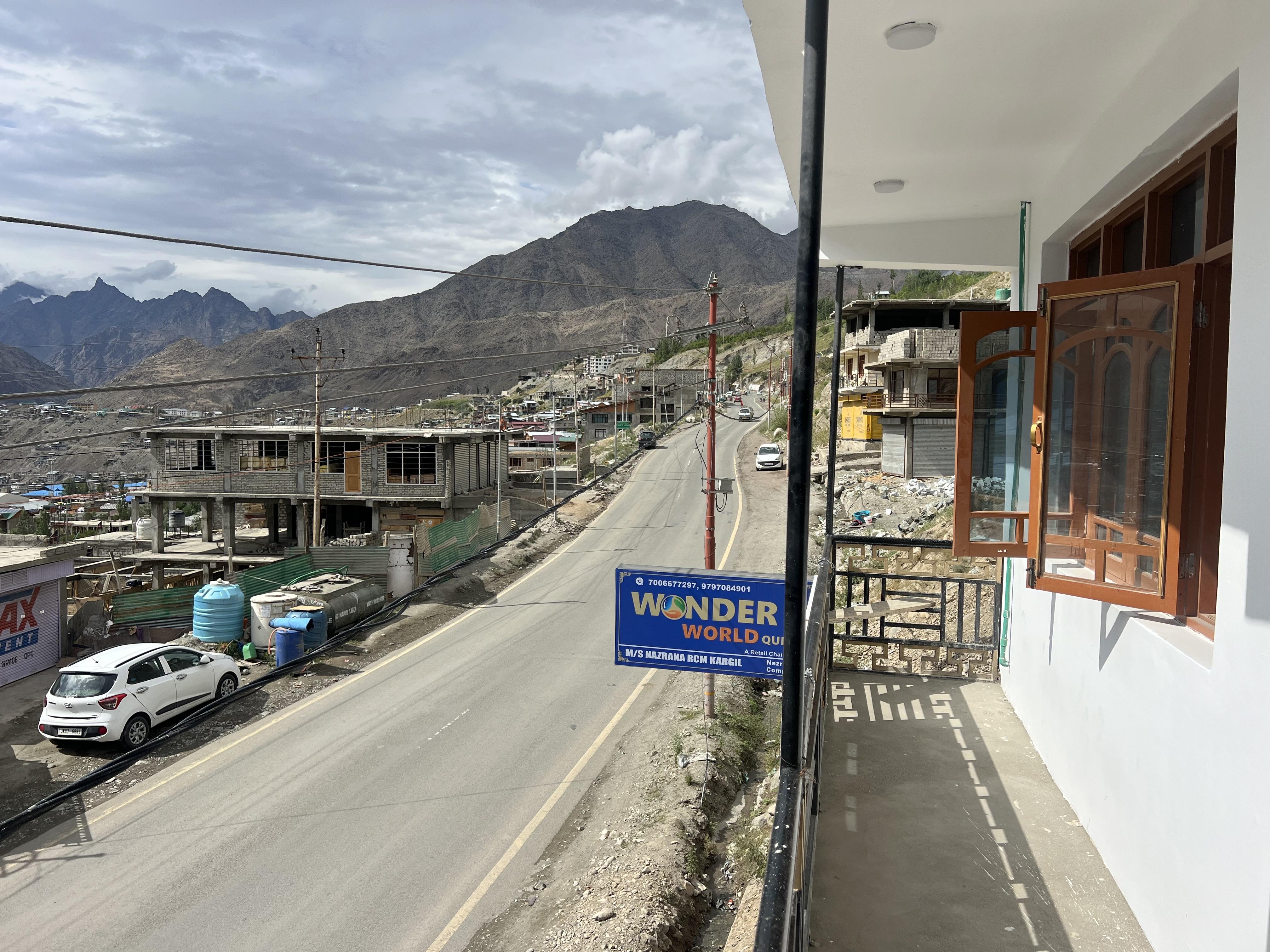 Nazrana guest house - Tap to explore photos