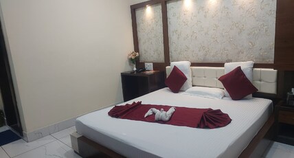Hotel Sai Krishna Room Type - Deluxe Double AC