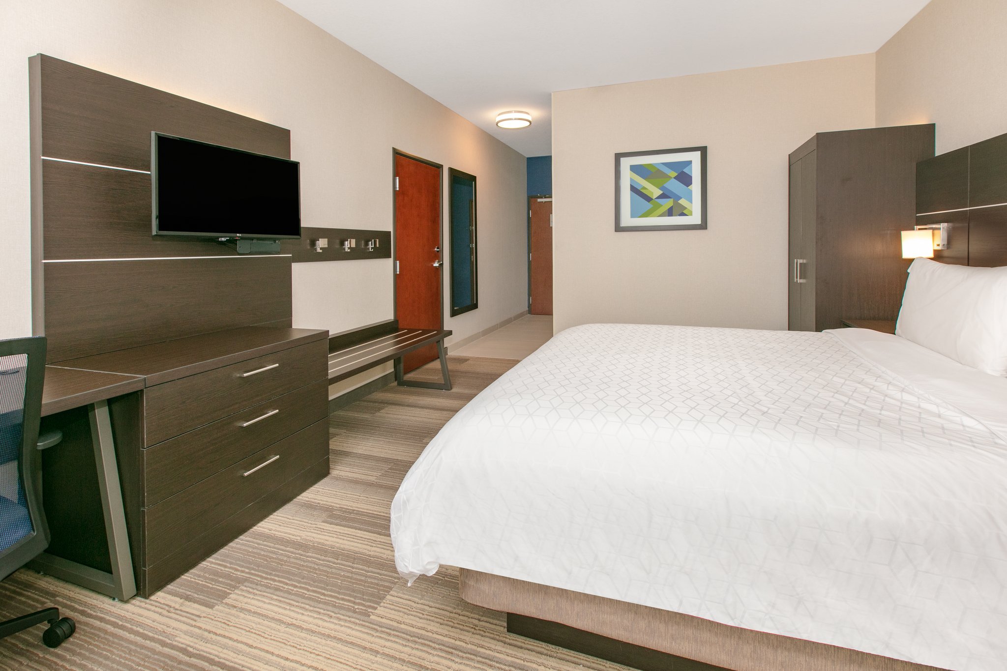 Holiday Inn Express Hotel & Suites Seaside Convention Center - Tap to explore photos