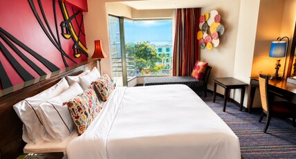 The Bayview Hotel Pattaya Room Type - Theme Suite