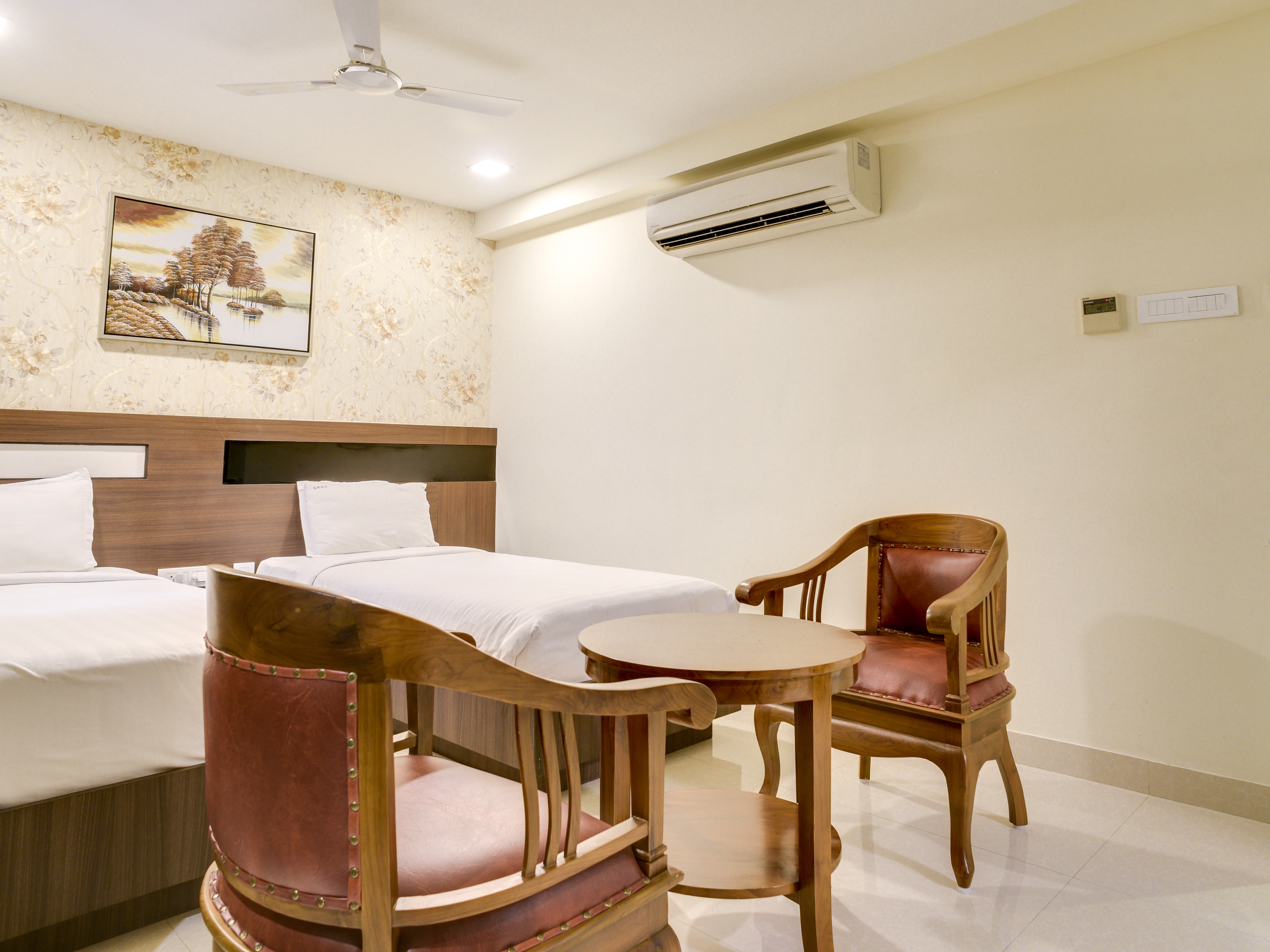HOTEL SRR GRAND (Vandalur) - Tap to explore photos