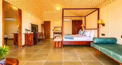 PRAVEG CAVES JAWAI Room Type - Premium Safari Tent with Private Pool PRAVEG CAVES JAWAI Room Type - Premium Safari Tent with Private Pool