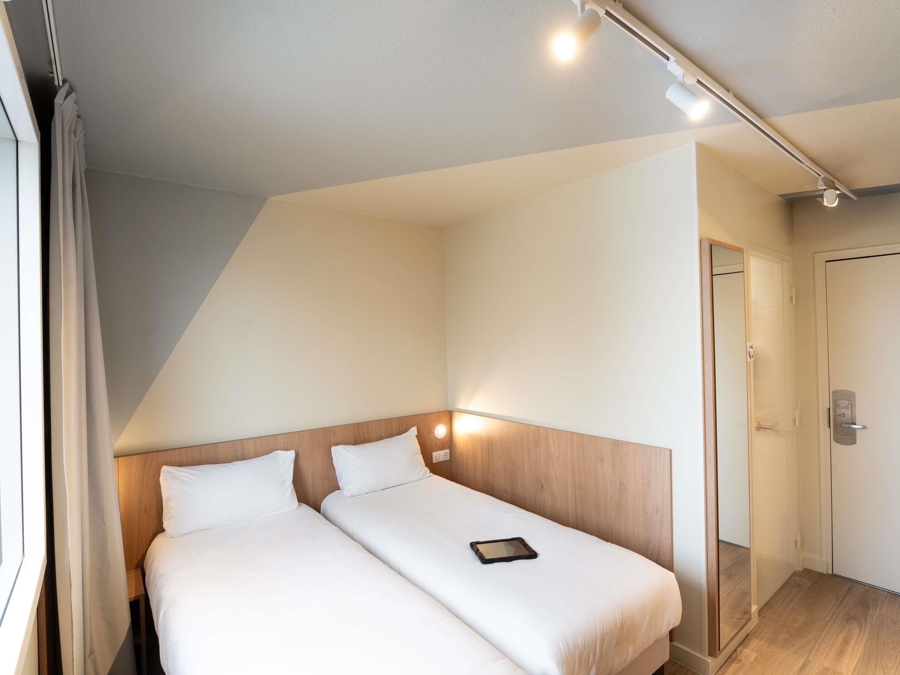 ibis budget Rennes Cesson - Tap to explore photos