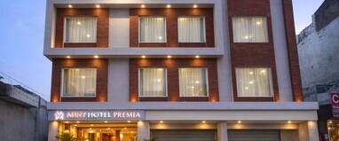 Mint Hotel Premia