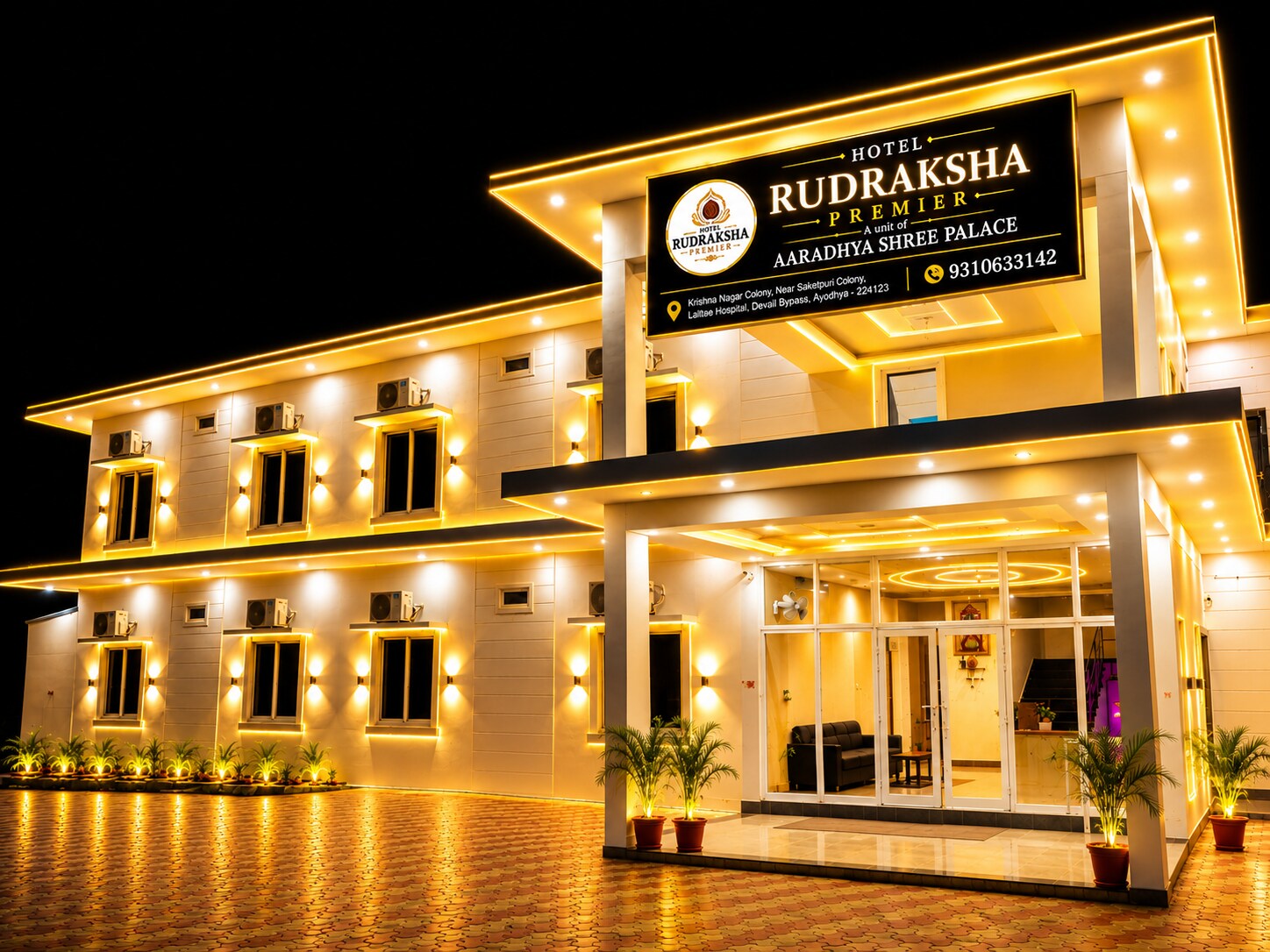 Hotel Aaradhya Shree Palace - Tap to explore photos