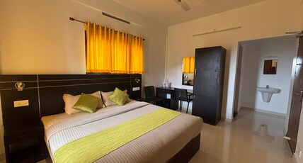 BREEZE VALLEY Room Type - DELUXE WITHOUT BALCONY