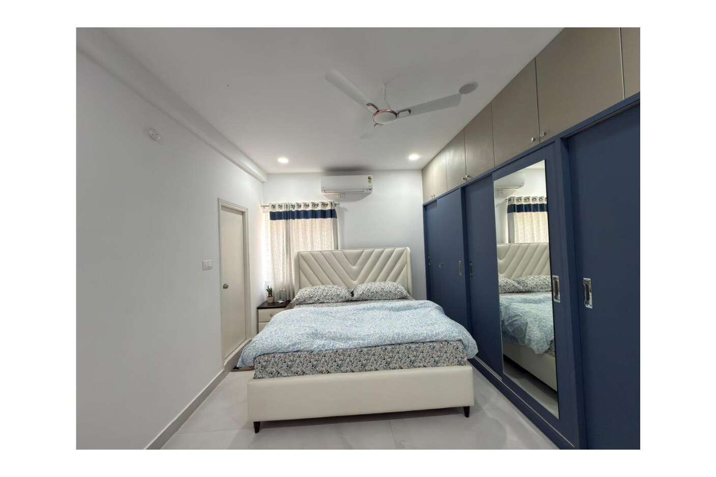 Veda Oasis Serviced Apartments - Tap to explore photos