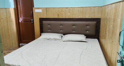 ROYAL HERITAGE HOMESTAY KALPA Room Type - Bedroom 2
