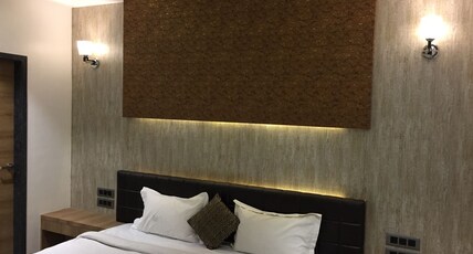 Hotel Sahyadri Room Type - Deluxe Room