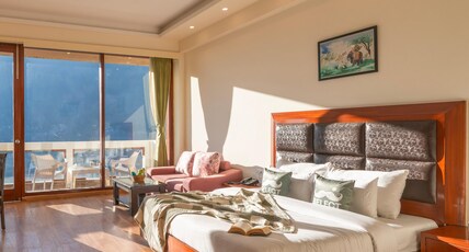Moustache Select Manali Room Type - King Room with Balcony