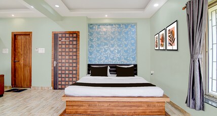 Hotel O Luxury Stay Room Type - Classic