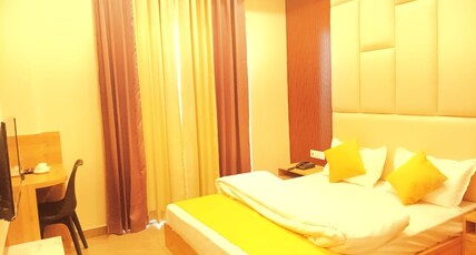 HOTEL GRAND VIEW Room Type - Semi Deluxe Room