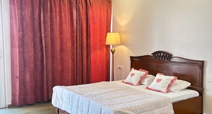 Red Brick House Room Type - Bedroom 1