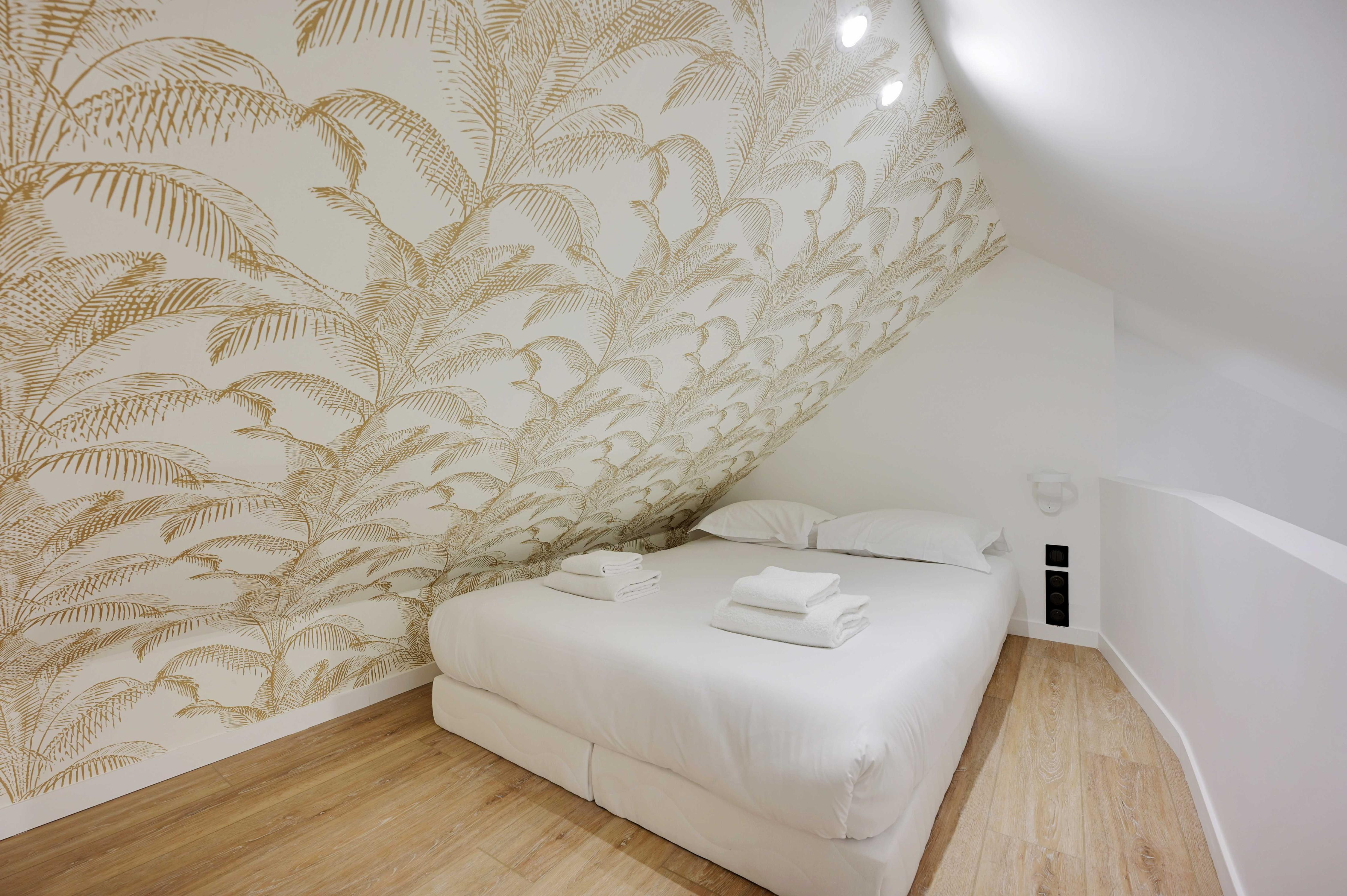 Lovely Apt - 2BD-6P - near Paris - Tap to explore photos
