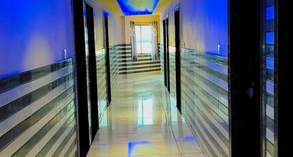 hotel dipak Room Type - Deluxe Room with City View