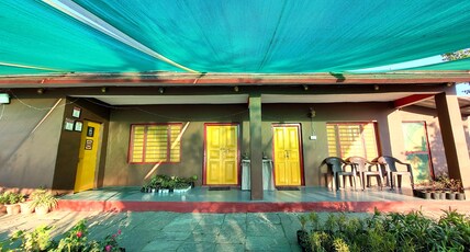 Traveller Hive Kasar Devi Room Type - 5 Bed Mud Dorm
