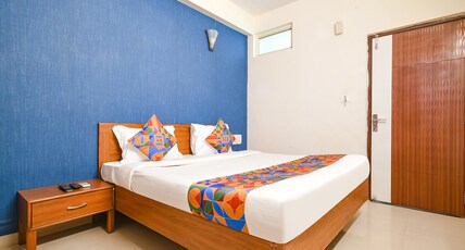Hotel Prithviraj Room Type - Deluxe AC Room