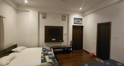 The Black Stone Room Type - Deluxe Room Four Bedded