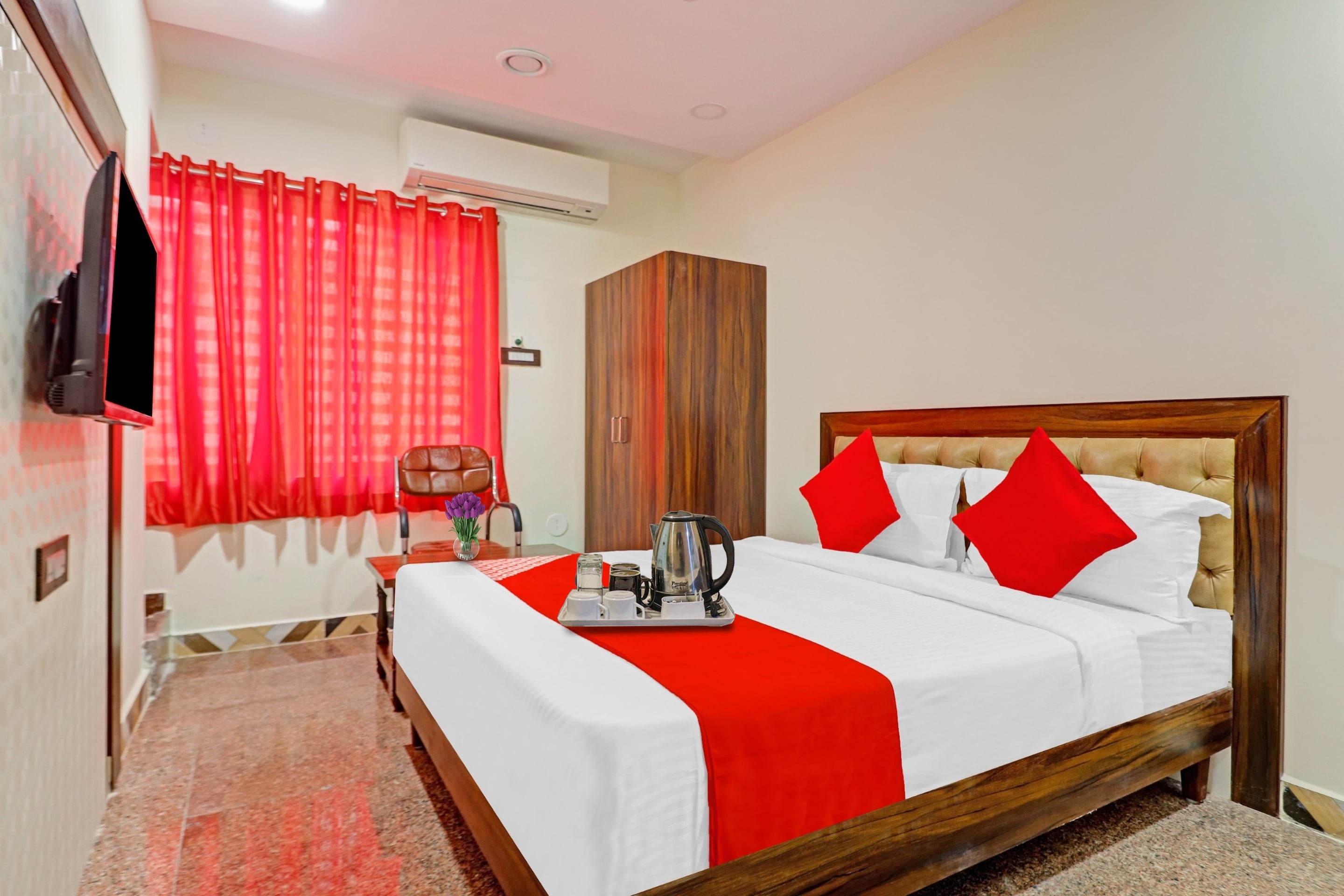 OYO 701448 Heavens Inn - Tap to explore photos