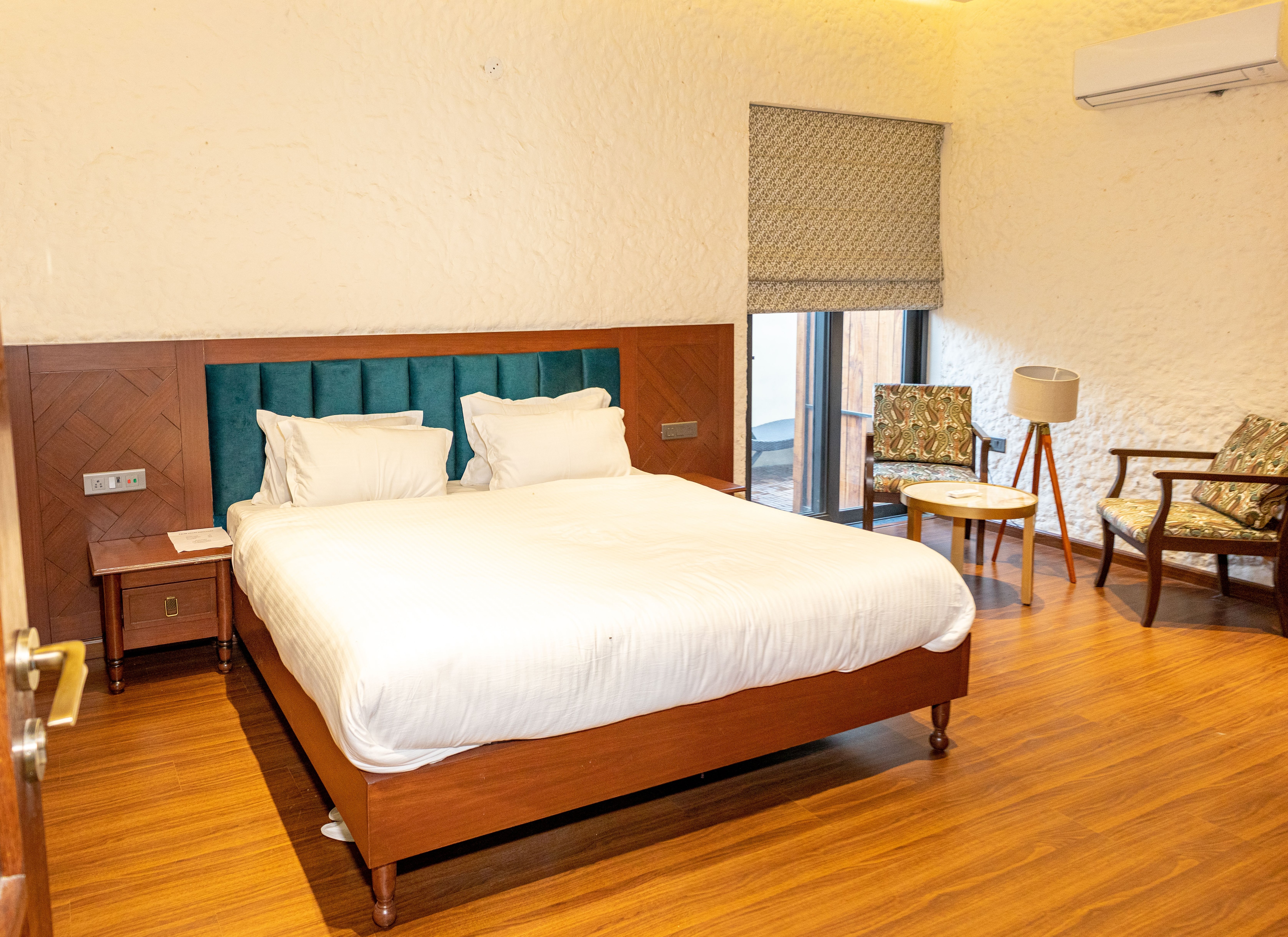 Palm 1 bhk Apartment | Pool, Lounge & Garden Caf - Tap to explore photos