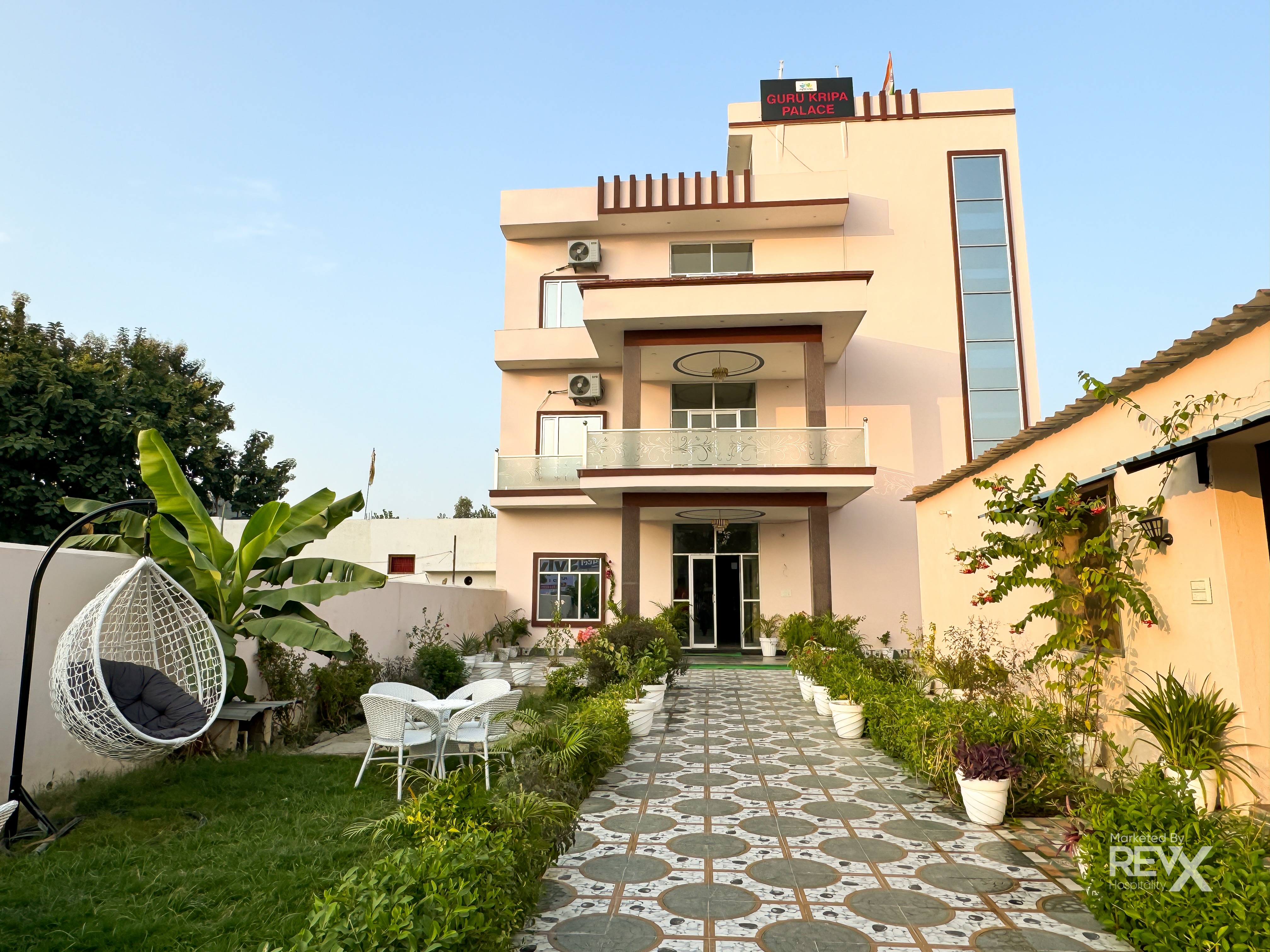 Wanna Stay Ayodhya - Tap to explore photos