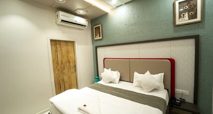 Hotel Park View Villa Room Type - Super Deluxe Room
