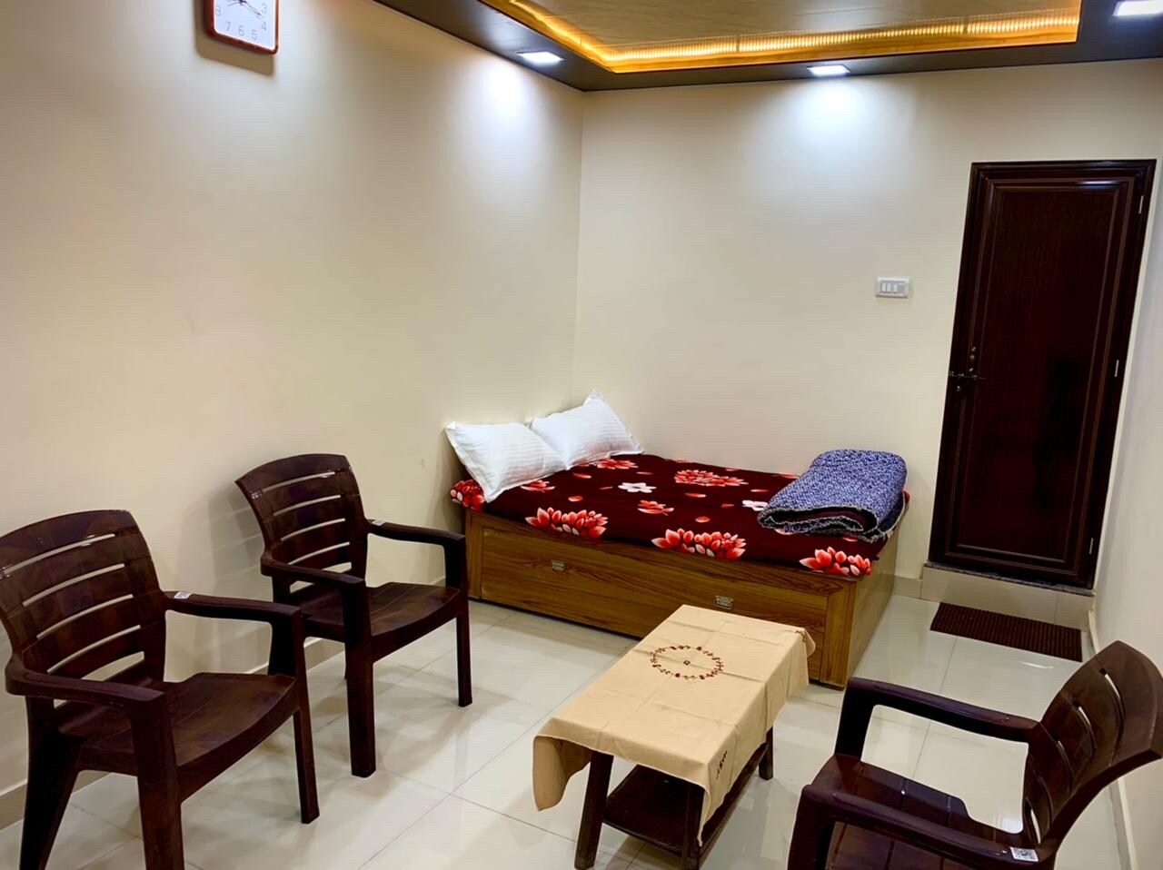 The Benaras Retreat - Tap to explore photos