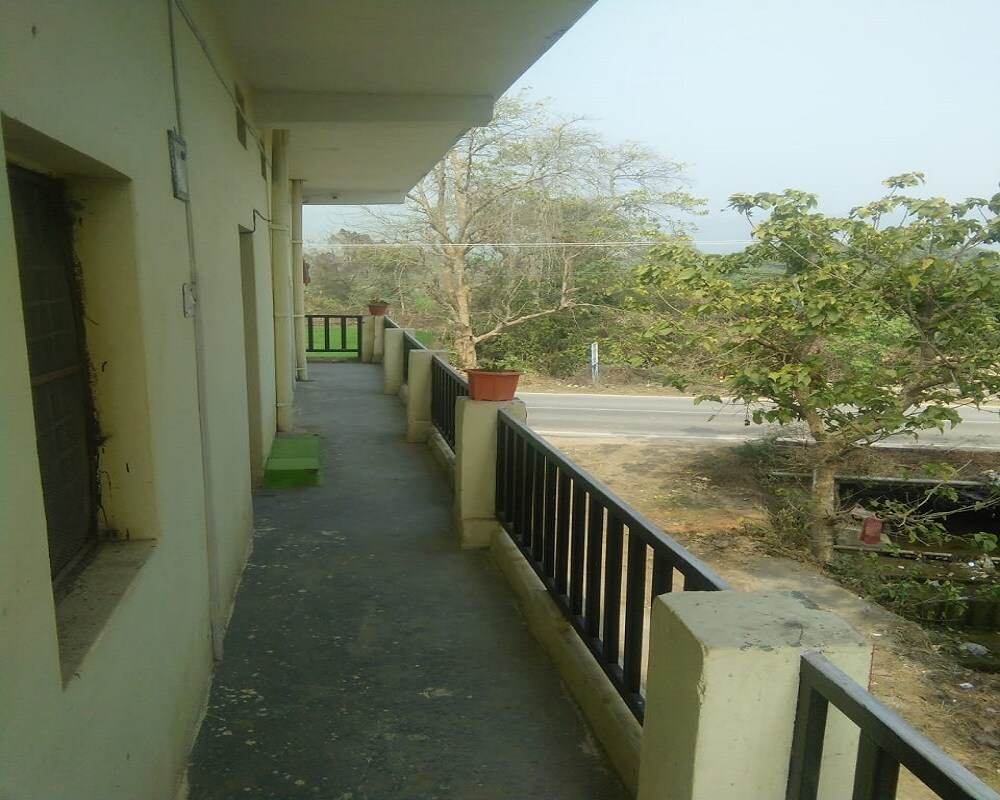 Joshi Guest House - Tap to explore photos
