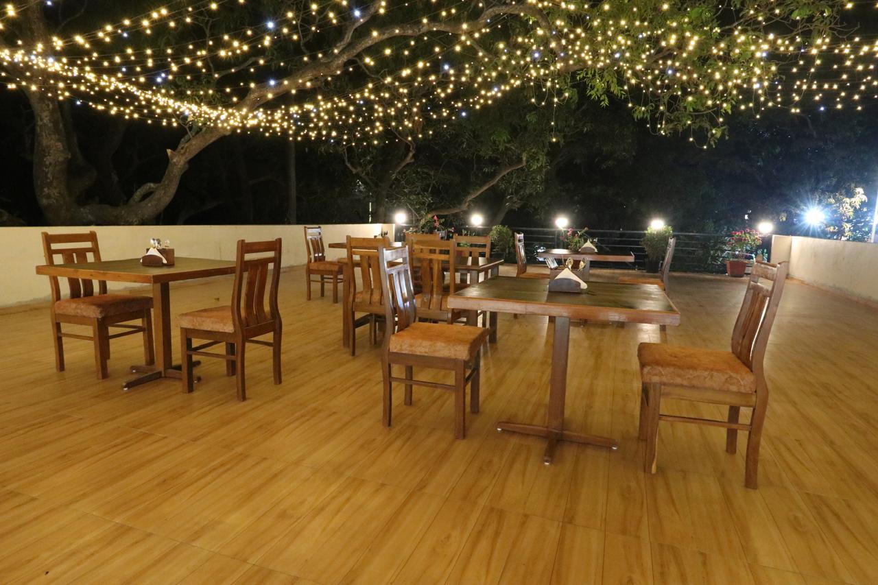 THE COVE A BOUTIQUE HOTEL - Tap to explore photos