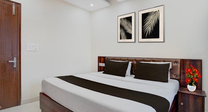 Super Townhouse Oak ISBT Bus Terminal Dehradun Formerly Hotel Himalayan Room Type - Classic