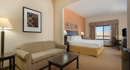 Holiday Inn Express & Suites LAFAYETTE EAST Room Type - 1 King Suite Mobile Access Tub