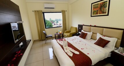 Hotel Sanobar Room Type - Super Deluxe Room