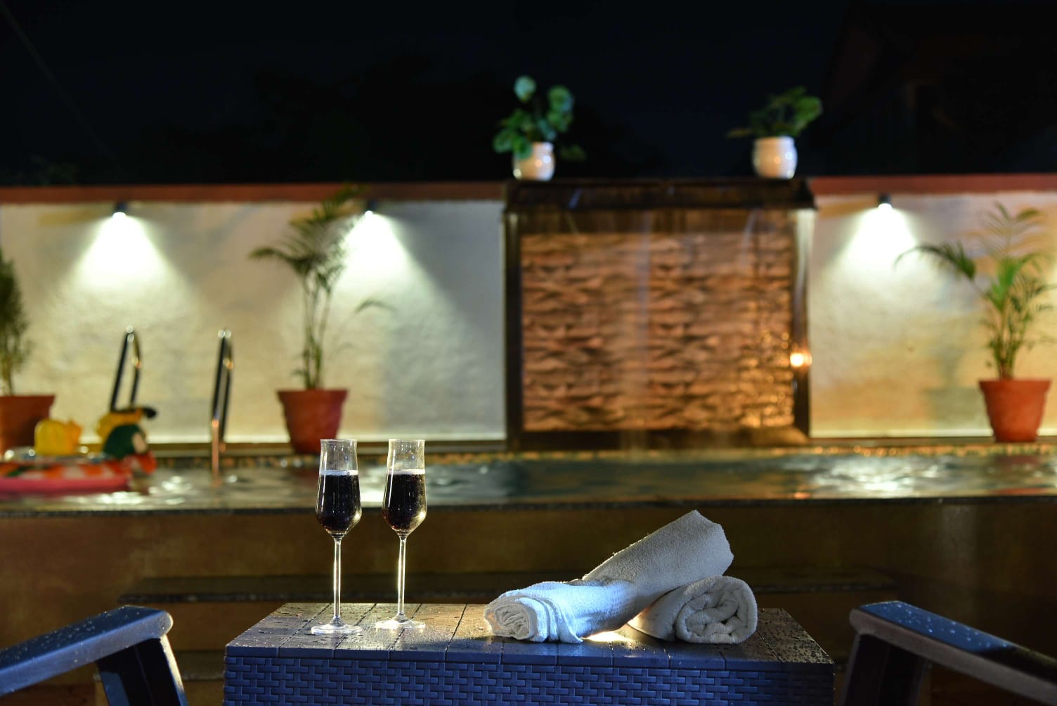 Sheth luv villa - Tap to explore photos