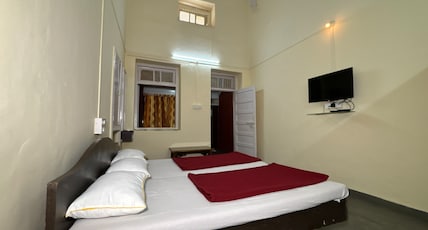 Divadkar Hotel Room Type - Single Bed (Non - AC Room)