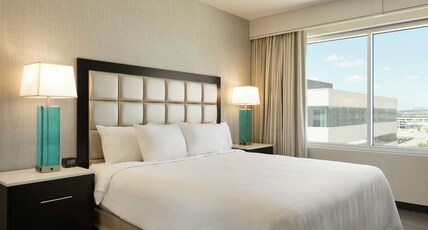 Embassy Suites by Hilton San Antonio Landmark Room Type - 1KG HR ACC STE NS