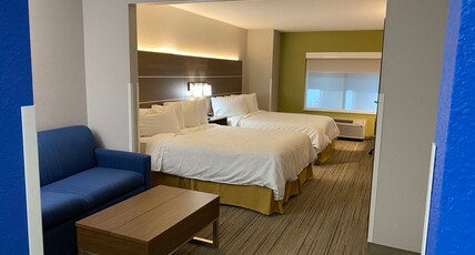 Holiday Inn Express Hotel & Suites Weston Room Type - 1 King Bed Standard
