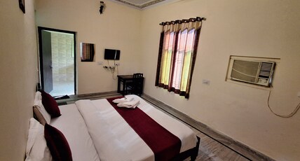 Hotel Green Haveli Room Type - Deluxe Room