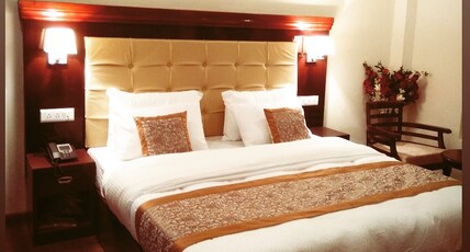 HOTEL TRIKAYA Room Type - Deluxe Double Room