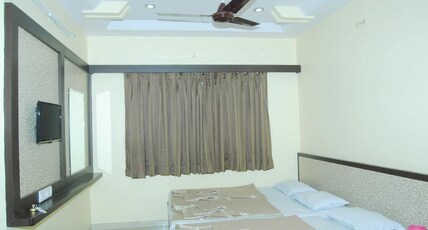 HOTEL SAI NIWAS Room Type - TRIPLE BED A.C. ROOM