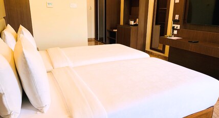 Accord Chrome Airport Hotel Room Type - Hollywood Twin Room