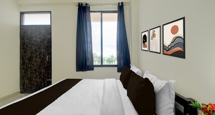 OYO 838281 Aabha Residency Room Type - Classic