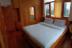 Norwin wooden Villa