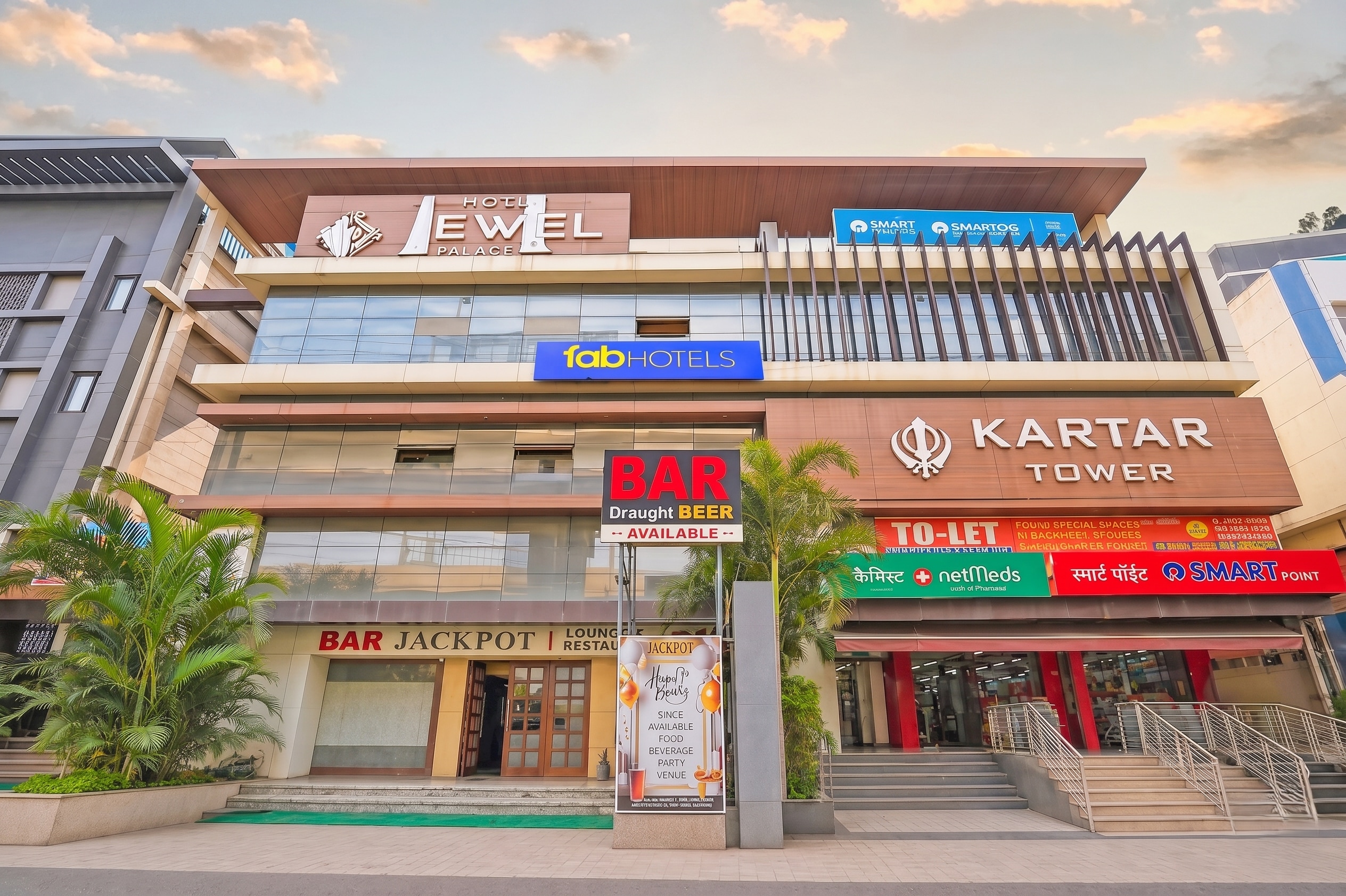 FabHotel Prime The Kartar Tower, Rani Kamalapati Railway Station - Tap to explore photos