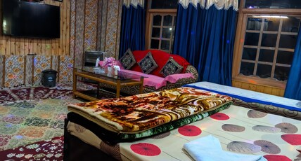 Sheikh Guest House Room Type - Family Suite