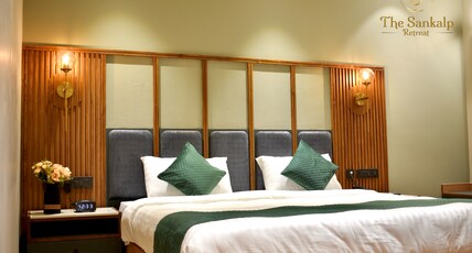 HOTEL SANKALP Room Type - Presidential suite Room With Bath tub