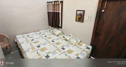 Kaivaliya Guest House Room Type - Family Room Bed Size (9x6) Kaivaliya Guest House Room Type - Family Room Bed Size (9x6)
