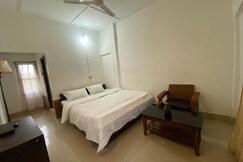 Duda Guest House Tezu