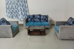 Melody near Citizen Hospital