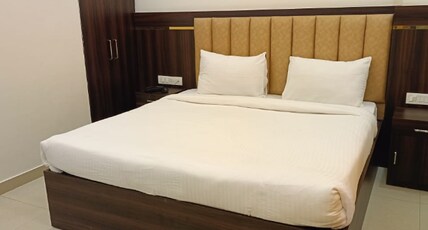 HOTEL GANGA GREENS Room Type - Executive Room
